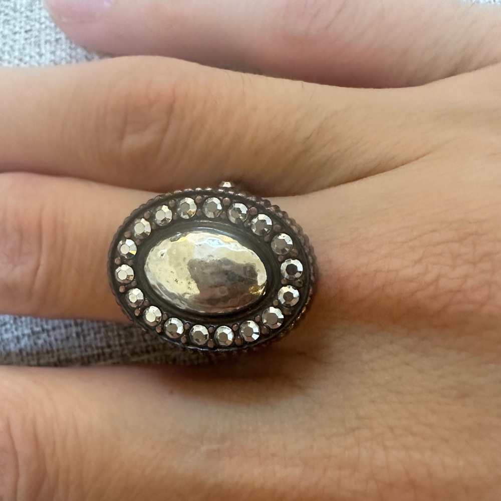 Brighton Oval Ring